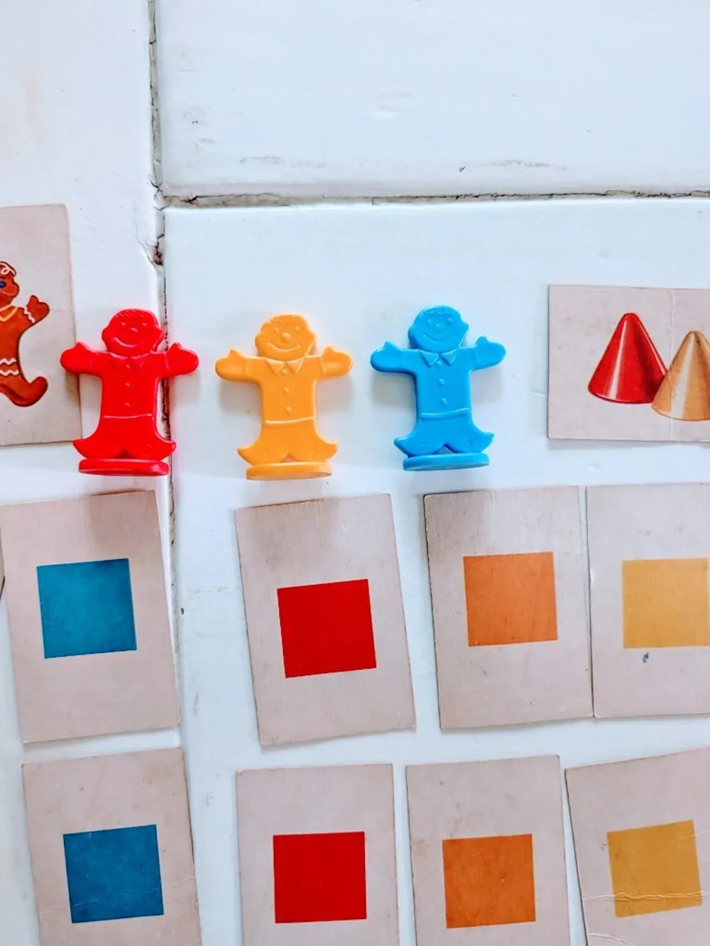 VTG 1962 Candy Land Game Pieces 57 Cards & Gingerbread Markers Milton Bradley